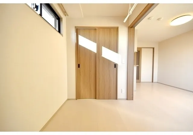 Glorio Shelt Senkawa - Interior - ["Flooring", "Wood", "Floor"]