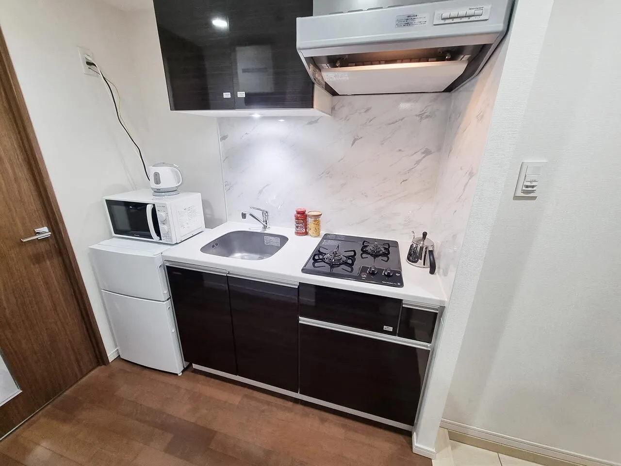 Mynavi STAY Hon-Haneda - Interior - ["Kitchen Appliance", "Kitchen", "Major appliance"]