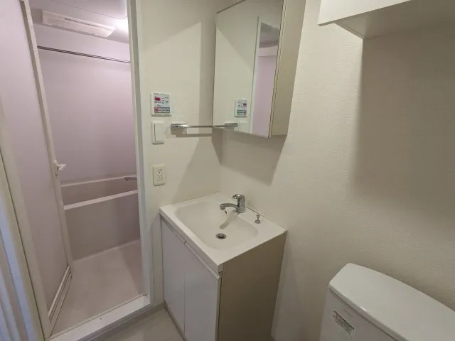 Premium Cube Higashijujo Aria - Interior - ["Flooring", "Floor", "Plumbing fixture"]