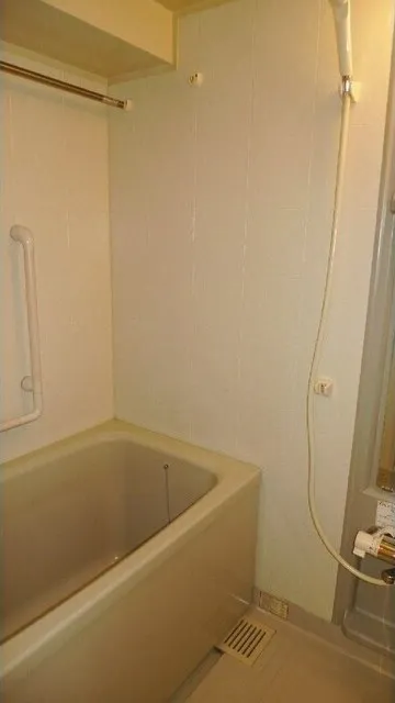 TK Flats Shibuya - Interior - ["Property", "Room", "Bathroom"]