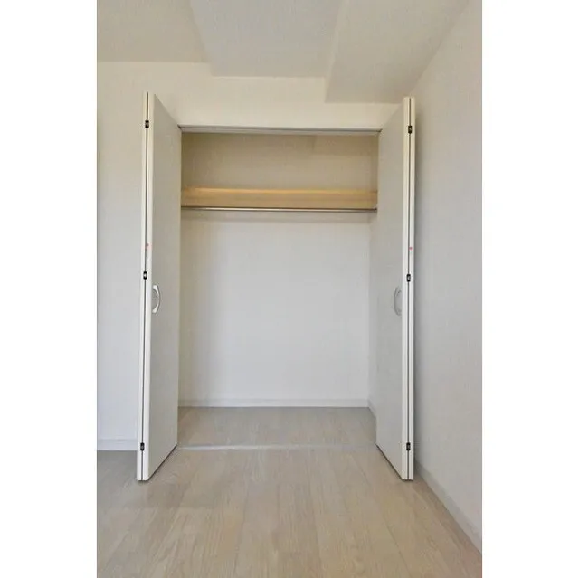 Ravient Asakusa Kototoi - Interior - ["Fixture", "Wood", "Floor"]