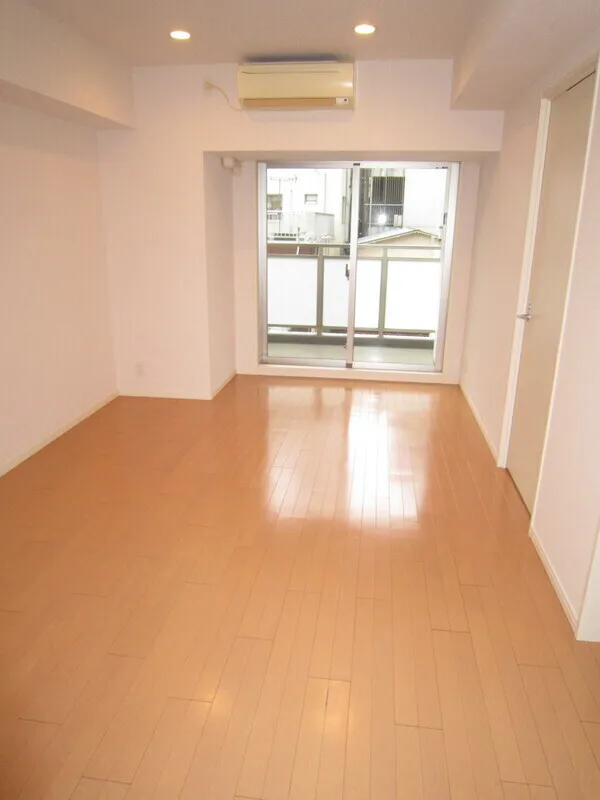 Epic Higashi Nihonbashi Residence - Interior - ["Flooring", "Floor", "Tile Flooring"]