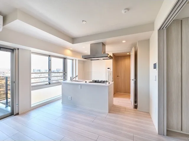 Comforia Liv Nishioshima SOUTH - Interior - ["Apartment", "Condominium", "Wood flooring"]