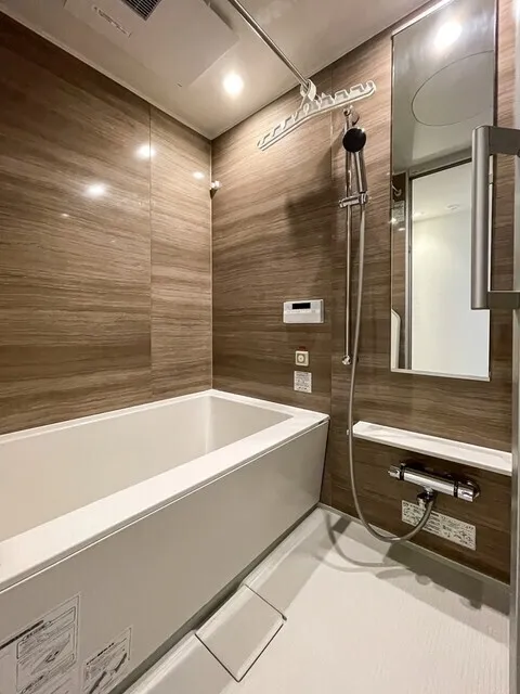 Ebisu Garden Terrace - Interior - ["Flooring", "Interior design", "Plumbing fixture"]