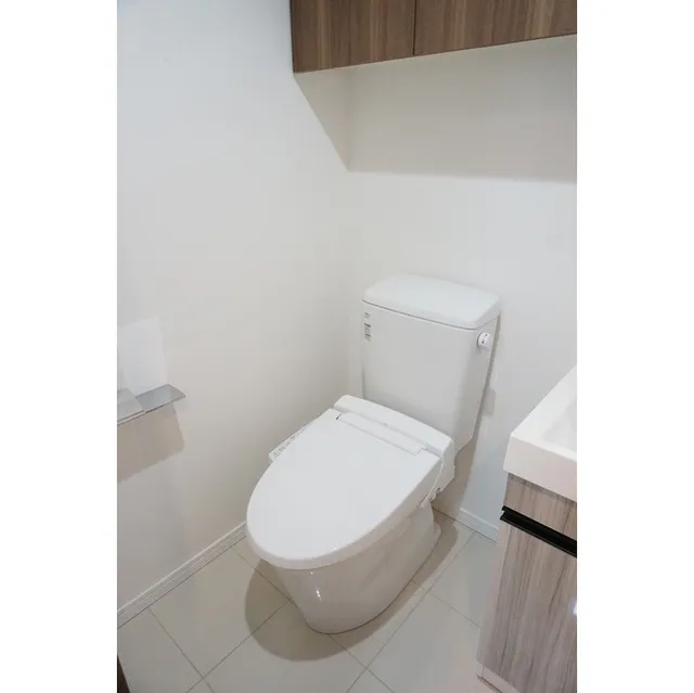 Shell Shinagawa Togoshi - Interior - ["Toilet", "Toilet seat", "Bathroom"]