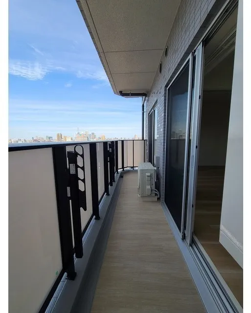 CAVANA Shinjuku Natsumesaka - Interior - ["Floor", "Flooring", "Balcony"]