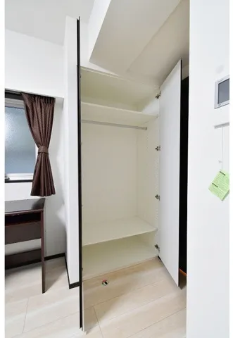 Genovia Shinjuku Waseda Green Veil - Interior - ["Wood", "Flooring", "Floor"]