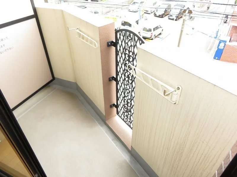 Prospect Monzennakacho - Interior - ["Floor", "Door", "Tile"]