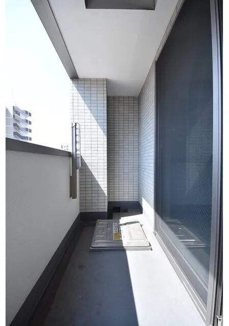Polar Oku - Interior - ["Composite material", "Apartment", "High-rise building"]