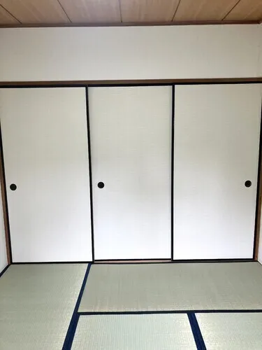 Lions Plaza Ochanomizu - Interior - ["Hardwood", "Plywood", "Home Door"]