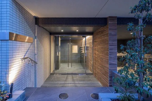 Yotsuya 3-Chome Station Residence - Exterior - ["Ceiling", "Hardwood", "Plank"]