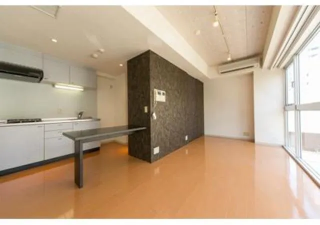 Park Axis Shibuya - Interior - ["Flooring", "Floor", "Ceiling"]