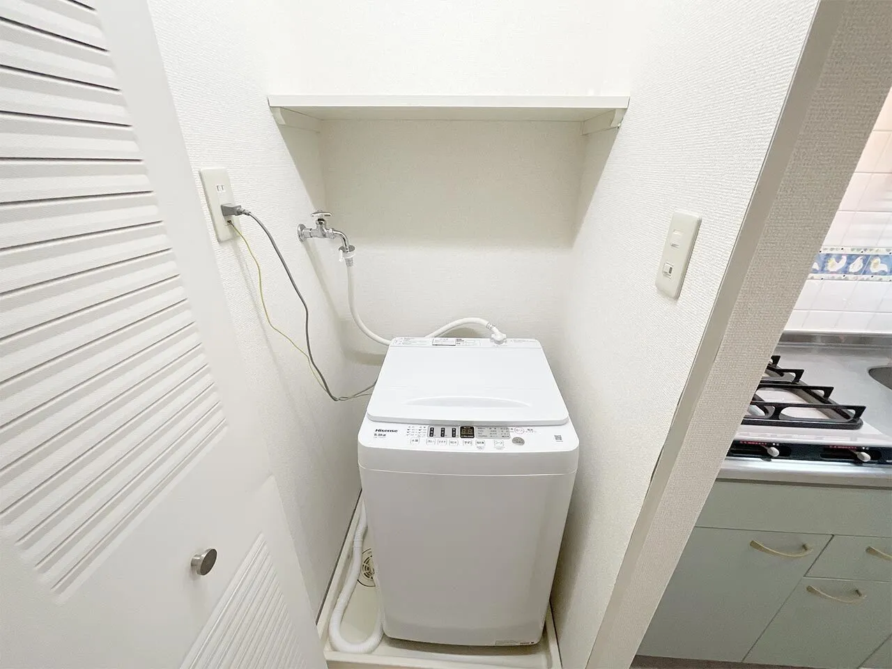 Mynavi STAY Flumen Meguro - Interior - ["Washing machine", "Major appliance", "Flooring"]