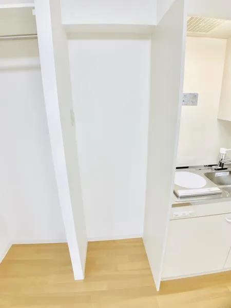 La Flats - Interior - ["White", "Room", "Property"]