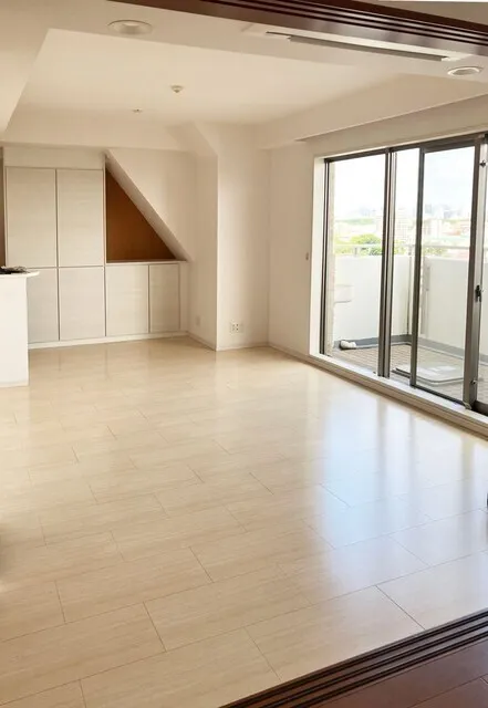 Famille Grand Yoyogi Nishihara Dexter House - Interior - ["Flooring", "Floor", "Wood"]
