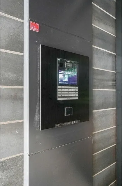 Stylio Kamata West - Other - ["Technology", "Electronics", "Display device"]