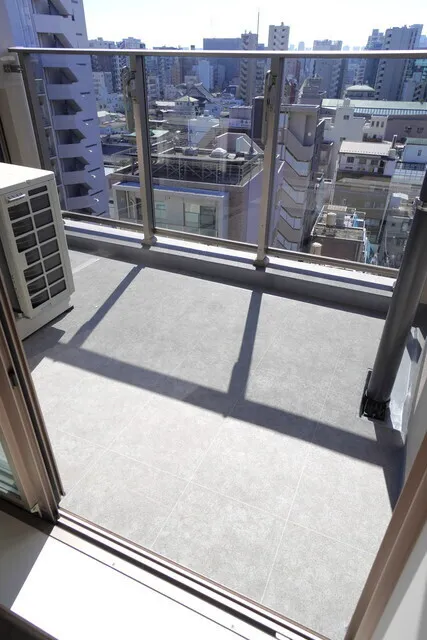 Brillia Ist Ueno Inaricho - Interior - ["Floor", "Apartment", "Glass"]