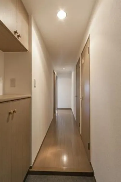 Core City Nakanosakaue - Interior - ["Flooring", "Wood", "Floor"]
