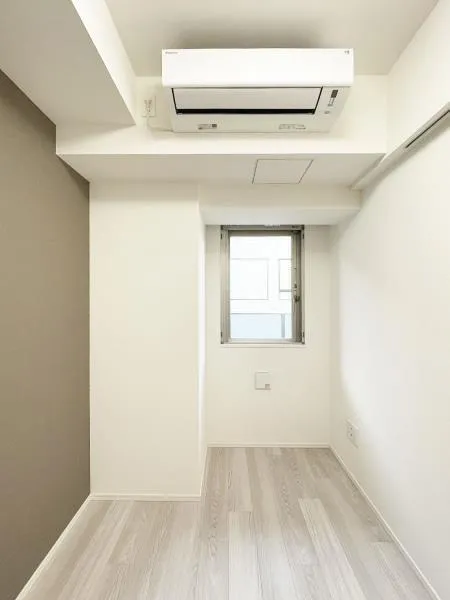 Brillia Ist Asakusa - Interior - ["Flooring", "Floor", "Ceiling"]