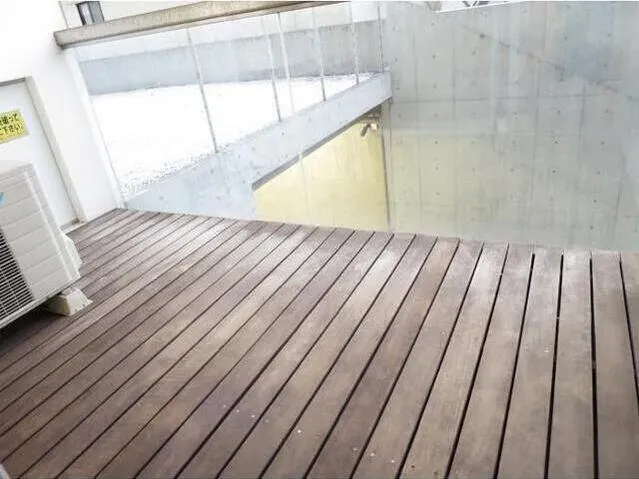 Ipse Gakugei Daigaku - Interior - ["Floor", "Laminate flooring", "Property"]