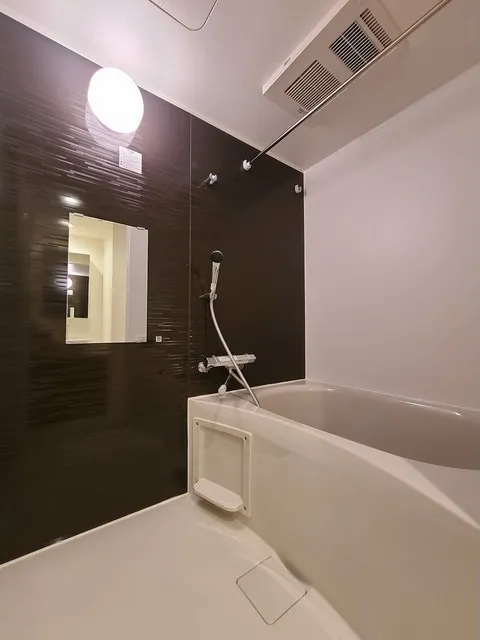 AGRATIO Meguro Suwayama - Interior - ["Plumbing fixture", "Building", "Bathtub"]
