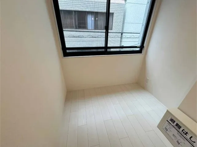 Segrate Nihonbashi - Interior - ["Flooring", "Floor", "Tile Flooring"]