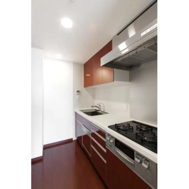 Crest Prime Tower Shiba - Interior - ["Property", "Room", "Furniture"]