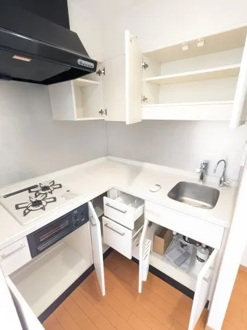 MG Meguro Station - Interior - ["Plumbing fixture", "Kitchen", "Sink"]