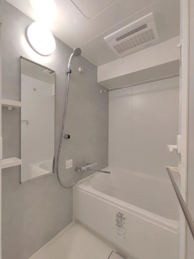 Cross Residence Takadanobaba - Interior - ["Building", "Plumbing fixture", "Shower head"]