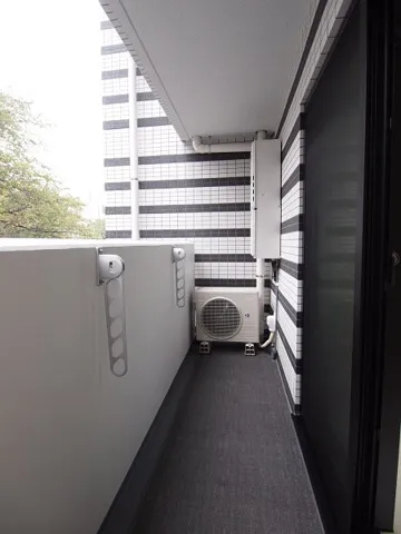 Premium Cube Mishuku - Interior - ["Building", "Fixture", "Gas"]