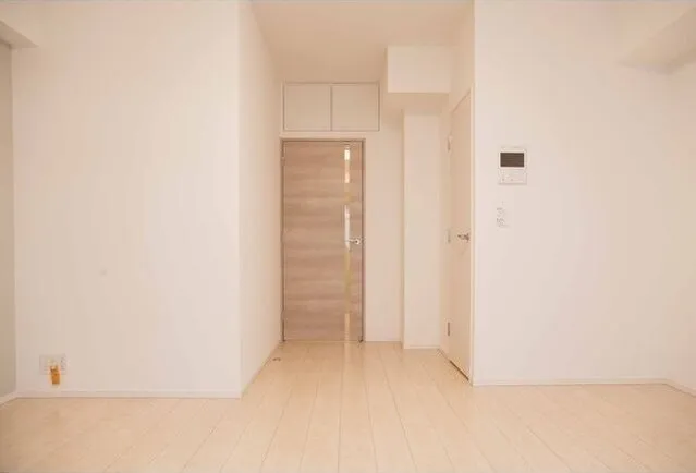 Comforia Kinshicho DEUX - Interior - ["Fixture", "Door", "Wood"]