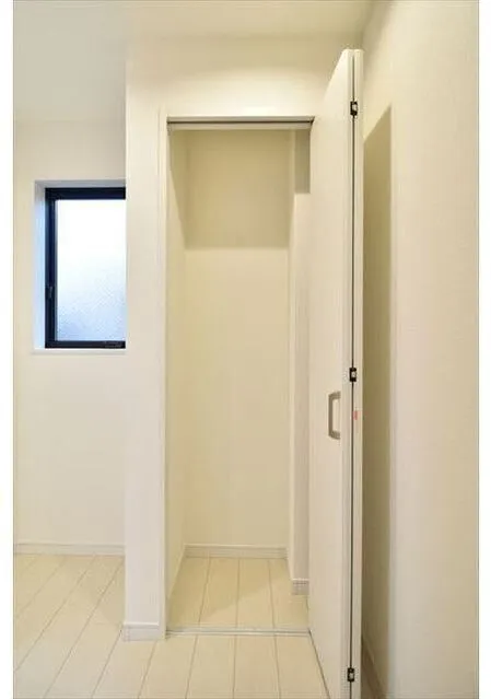 Brilliant Kanamecho - Interior - ["Wall", "Wood", "Flooring"]