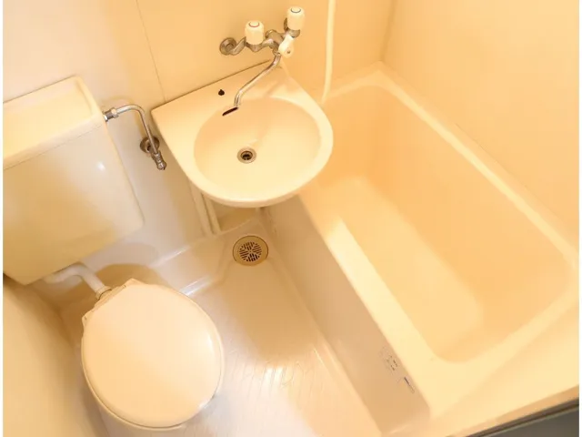 Sprouts Kitaakabane - Interior - ["Plumbing fixture", "Bathroom", "Plumbing"]