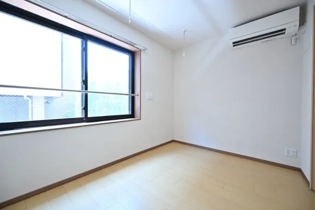 CENTRAL GARDEN RESIDENCE TOKYO - Interior - ["Wood", "Flooring", "Ceiling"]