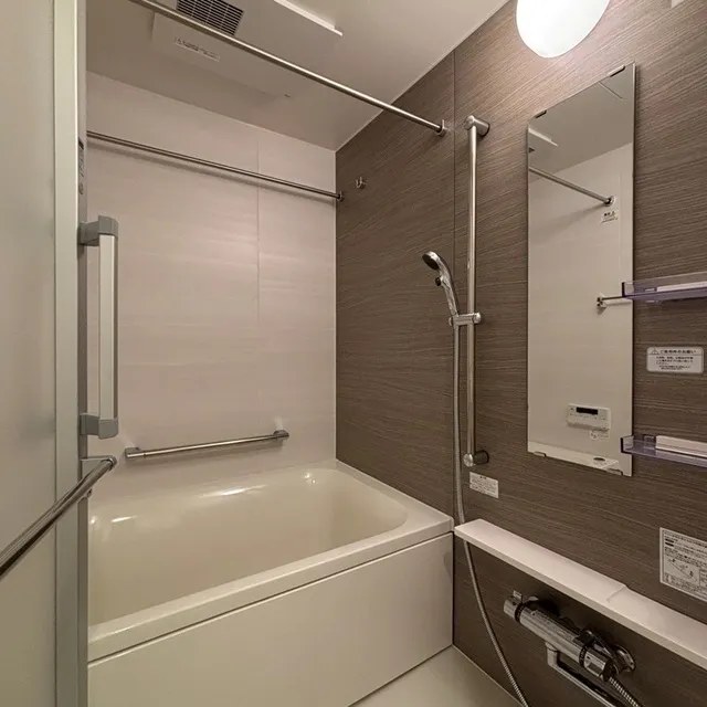 Park Axis Bunkyo Hongo - Interior - ["Flooring", "Plumbing fixture", "Bathroom"]