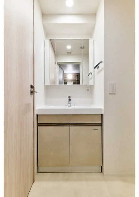 Due Oku - Interior - ["Flooring", "Interior design", "Floor"]