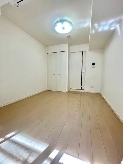 RESIDIA Kamiochiai - Interior - ["Flooring", "Floor", "Wood"]