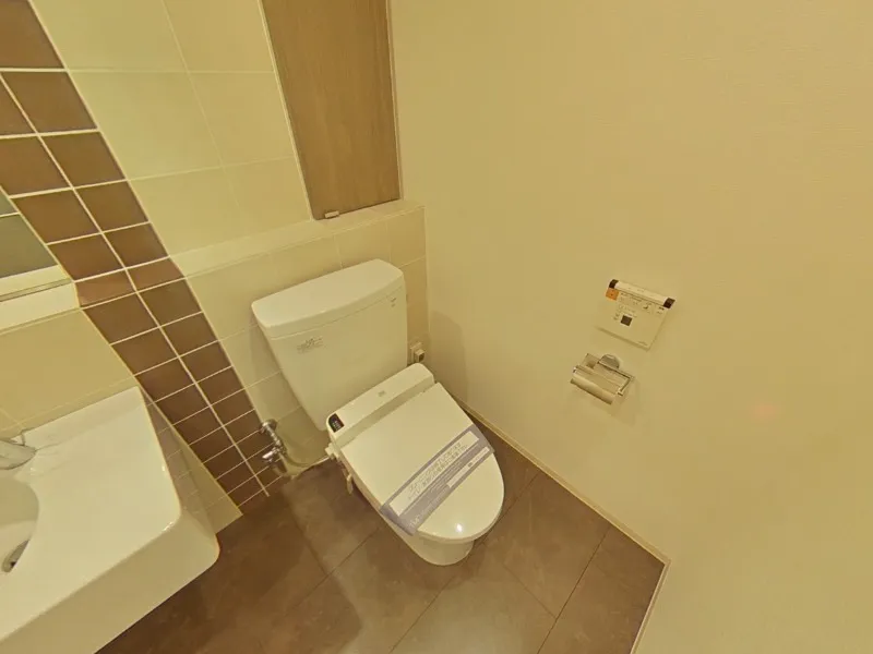 Ipse Tamagawa Green Space - Interior - ["Toilet seat", "Toilet", "Flooring"]