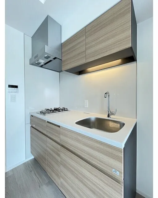 Stylio Kamata West - Interior - ["Kitchen", "Flooring", "Countertop"]