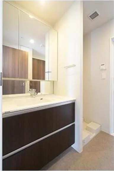 Merukumaru Keio Sasazuka Residence - Interior - ["Property", "Room", "Bathroom"]