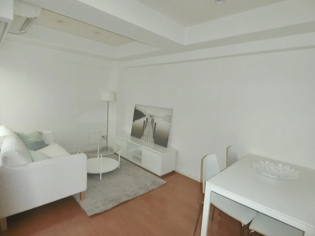 Residence Mishuku - Interior - ["Furniture", "Comfort", "Table"]