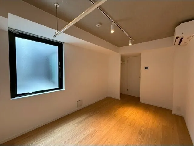 Project Kita-Shinjuku - Interior - ["Ceiling", "Flooring", "Floor"]