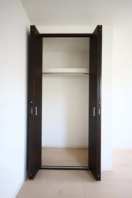 1-24-15 Yoyogi, Shibuya-Ku, Tokyo - Interior - ["Wood", "Door", "Flooring"]