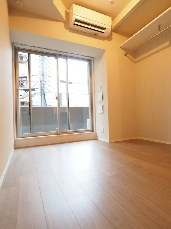 Crevia Lixe Nippori Negishi - Interior - ["Window", "Wood", "Fixture"]