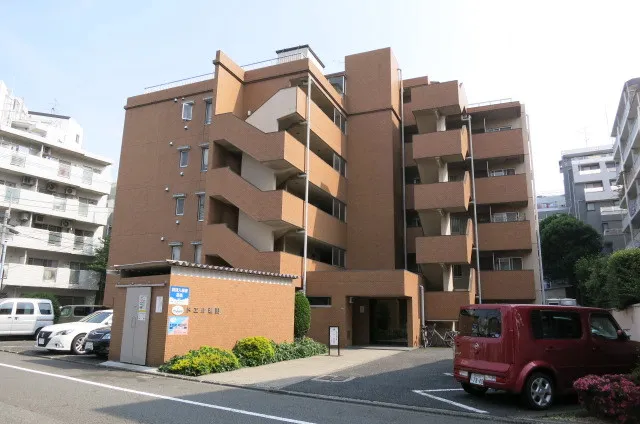 Dwell Seta - Exterior - ["Building", "Land vehicle", "Wheel"]