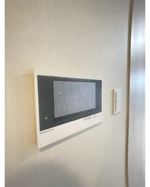 Comforia Liv Minamisunamachi East - Interior - ["Display device", "Electronics"]