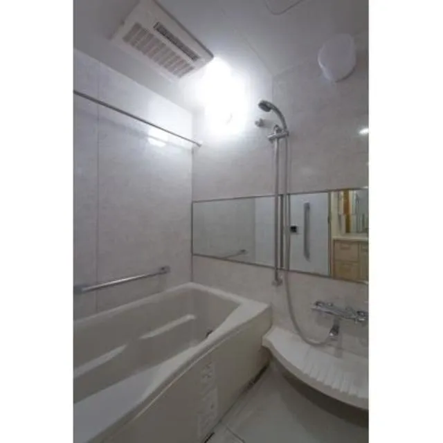 Azalea Terrace - Interior - ["Property", "Bathroom", "Room"]