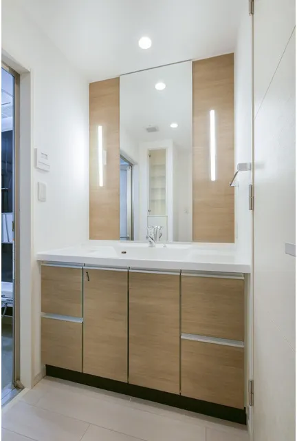 HF Shirokane Takanawa Residence - Interior - ["Bathroom Sink", "Interior design", "Flooring"]