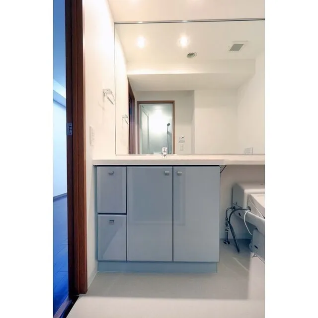 Residence Charmant Tsukishima - Interior - ["Cabinetry", "Furniture", "Building"]