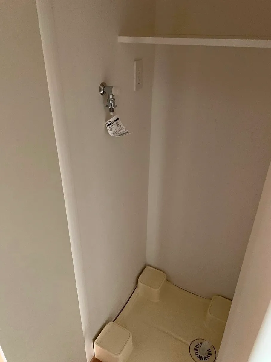 Reterrace Oshima - Interior - ["Flooring", "Floor", "Bathroom"]